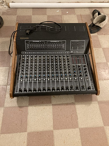 Peavey 1200 watt (2 фото из 8)