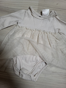 H&M платье бодик. Размер 62. (2 фото из 3)