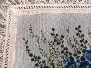 Tekk ja padjapüürid / Bedspread and pillowcases (3 foto / 3)