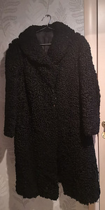 Kasukas, lambanahk / Fur coat, astrakhan fur (1 foto / 2)