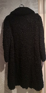 Kasukas, lambanahk / Fur coat, astrakhan fur (2 foto / 2)