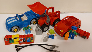 Машинки Lego Duplo (3 фото из 3)