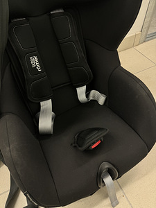 Автокресло Britax Römer (5 фото из 6)