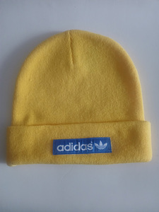 Adidas шапка (1 фото из 4)