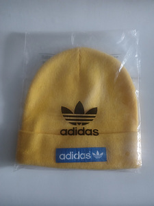 Adidas шапка (4 фото из 4)