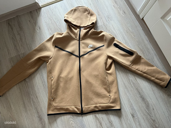 Nike tech fleece
