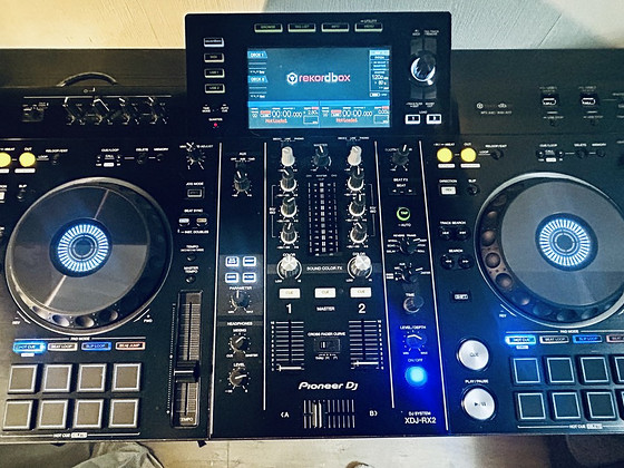 Pioneer XDJ-RX2