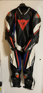 Dainese one piece leathers 52 (2 foto / 3)