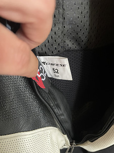 Dainese one piece leathers 52 (3 foto / 3)