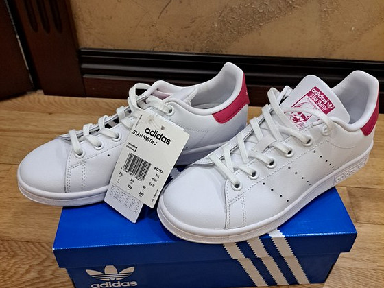 Новые Adidas Кроссовки