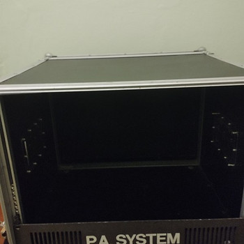 19" Rack 8U