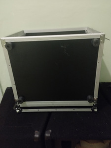 19" Rack 8U (3 foto / 6)