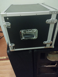 19" Rack 8U (4 foto / 6)