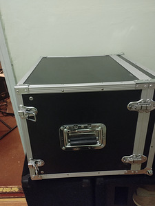 19" Rack 8U (6 foto / 6)