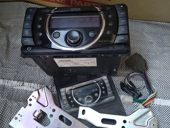 Toyota Hilux PZ47600212A0 862120K030 862110K030