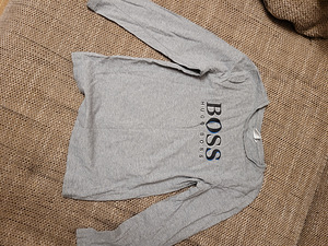 Hugo Boss 122-126 (1 foto / 1)