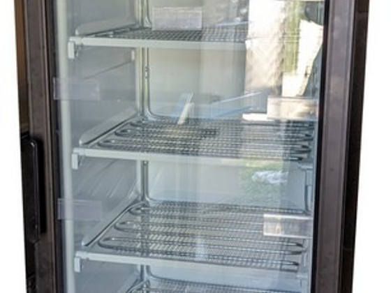 Витринный морозильник TEFCOLD UFSC370G