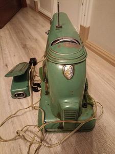 Швейная машинка Тула 1957 г. В рабочем состоянии. (3 фото из 6)