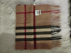 Шарф Burberry КОПИЯ (1 фото из 8)