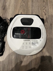 SAMSUNG CyloneForce VR7000M (1 фото из 2)