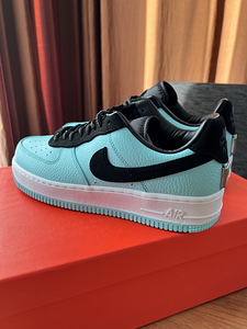 Nike Air Force 1 Low Tiffany & Co (2 фото из 6)