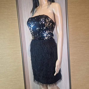 GLAM! NAZZ COLLECTION pidulik litritega kleit UK 14. (2 foto / 3)