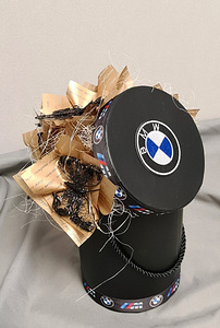 Коробочка с искусственными бабочками Цвет: черный BMW (3 фото из 4)