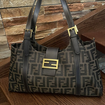 Женская сумка FENDI
