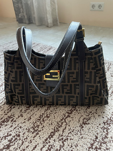 Naiste kott FENDI (3 foto / 5)