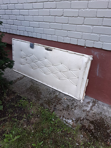 Ära anda laua tükke, vanu riiuleid, kappe toole (5 foto / 9)