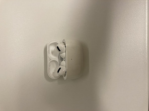 Apple AirPods Pro (3 foto / 5)