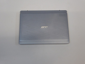 Планшет Acer Aspire Switch 10 (6 фото из 6)