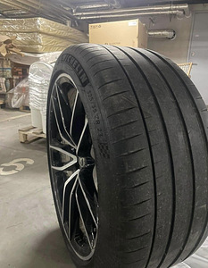 Оригинальные легкосплавные диски R23 Mercedes-Benz AMG + Mic (1 фото из 2)