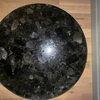 Uus graniidist/ laud graniidi paksus 3 cm/ läbimõõt 40 cm/
