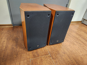 Двухполосная акустическая система JBL XTi20 (2 фото из 4)