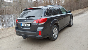 Продам автомобиль (1 фото из 8)