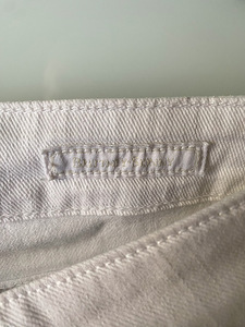 Новые женские белые джинсы/брюки Guess, размер 28 (4 фото из 5)