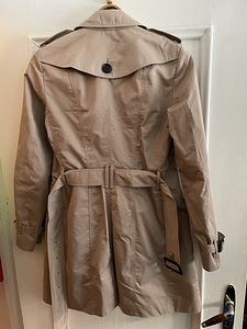 Пальто Burberry, оригинал. (5 фото из 10)