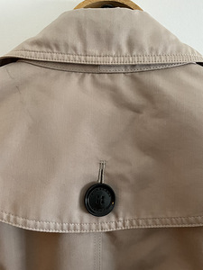 Пальто Burberry, оригинал. (9 фото из 10)