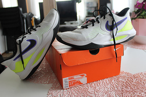 Nike Air NR. 46 EU (2 foto / 4)
