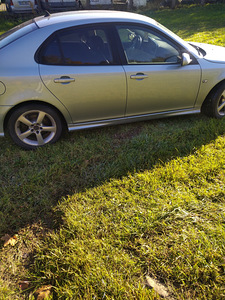 Saab 9-3 (4 фото из 6)