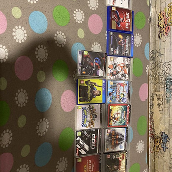 Müüa PS4 ja PS3 mänguplaate