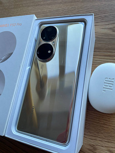 Huawei P50 Pro (8 фото из 9)
