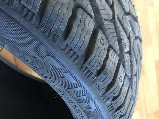 Зимние шины 225/45 R17 94T шип2 шипованные 4 шт
