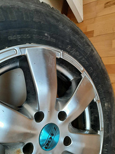 Nokian hakkapelita 225/70/16 naelrehvid m+s Dotz velgedel (4 foto / 4)