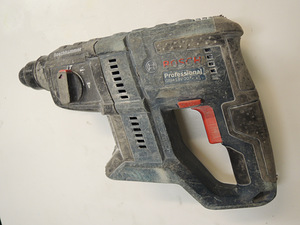 Puurvasar Bosch GBH 18V-20 ilma aku (4 foto / 6)
