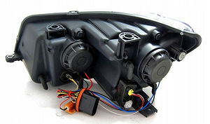 Фары VW Touran (4 фото из 4)