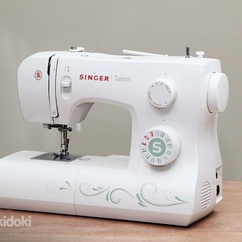 Электромеханическая швейная машина Singer 3321