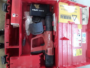 Пистолет для гвоздей Hilti (1 фото из 1)