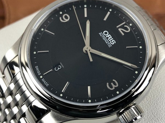 ORIS Classic Дата Автомат.